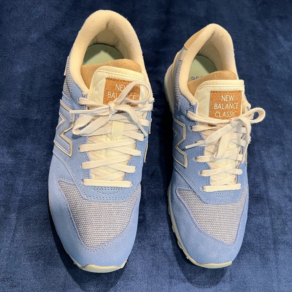 New Balance Light Blue and Beige Sneakers